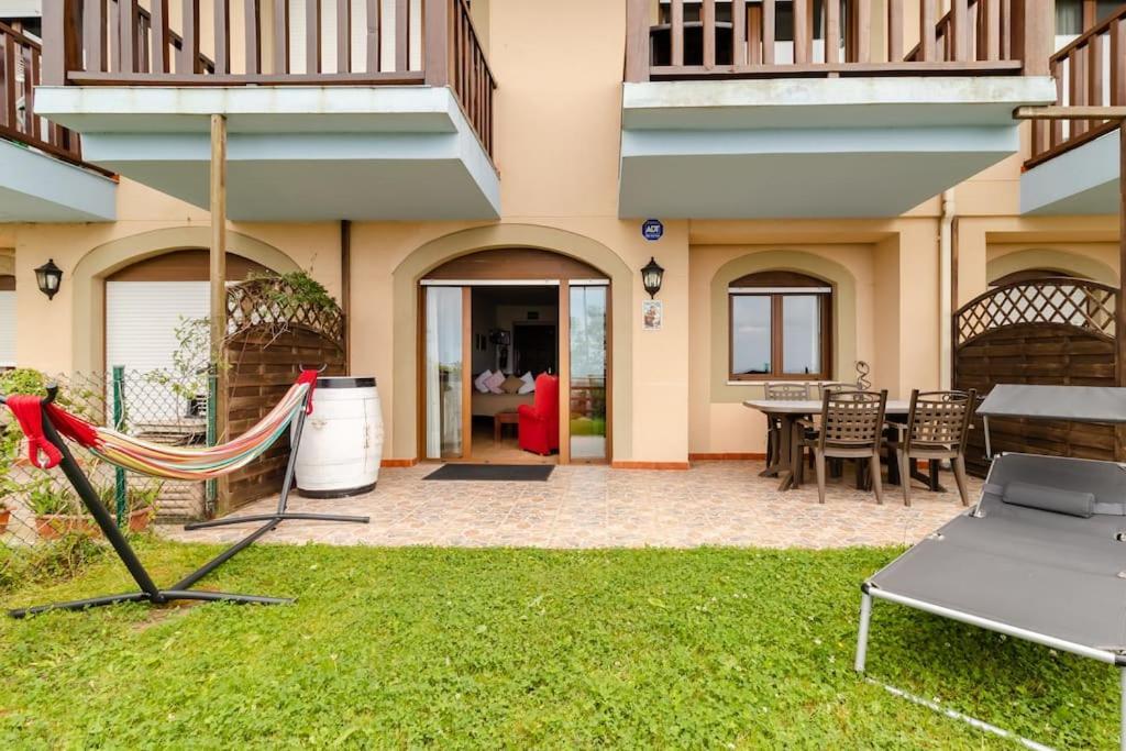 Casa De Las Flores - Apartamento Con Jardin Privado Frente A La Playa De Comillas Kültér fotó
