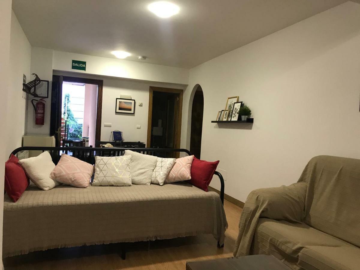Casa De Las Flores - Apartamento Con Jardin Privado Frente A La Playa De Comillas Kültér fotó