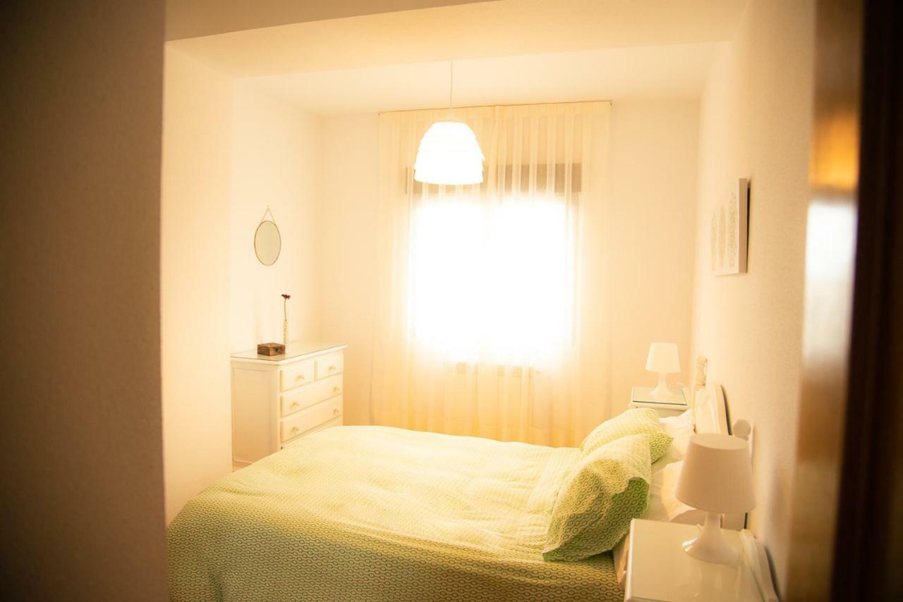 Casa De Las Flores - Apartamento Con Jardin Privado Frente A La Playa De Comillas Kültér fotó